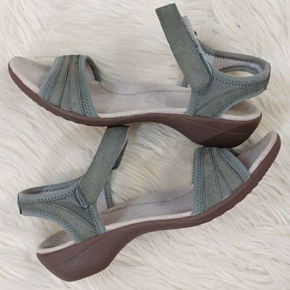 sandal hush puppies rubber